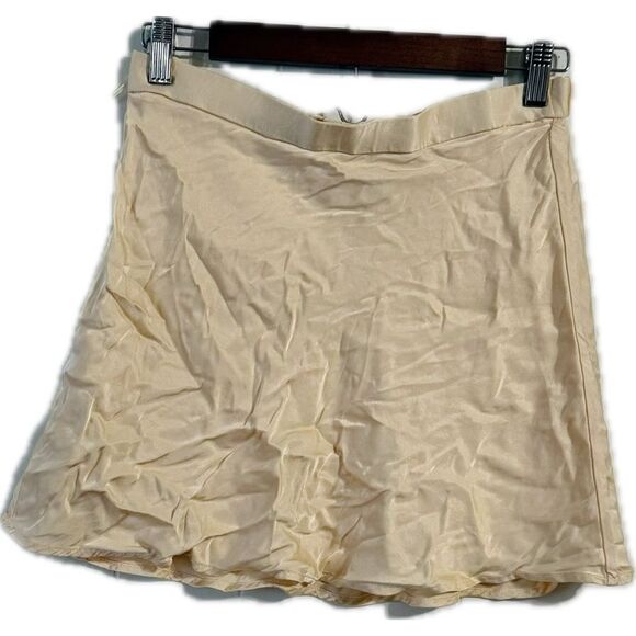 Zara Cream Mini Skirt - Picture 1 of 4